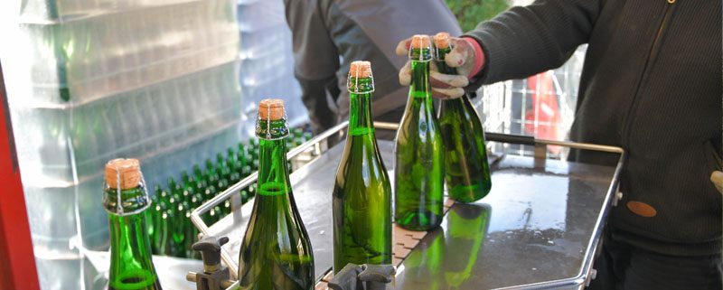 mise en bouteilles 2017 cidre bruyères carré normandie